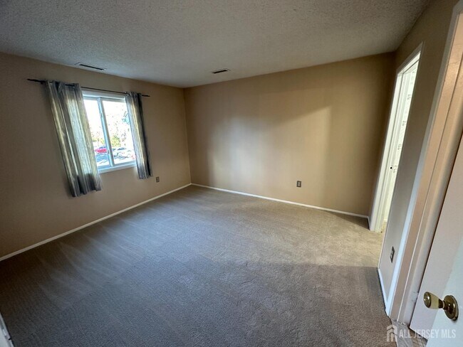 Photo - 1006 Aspen Dr