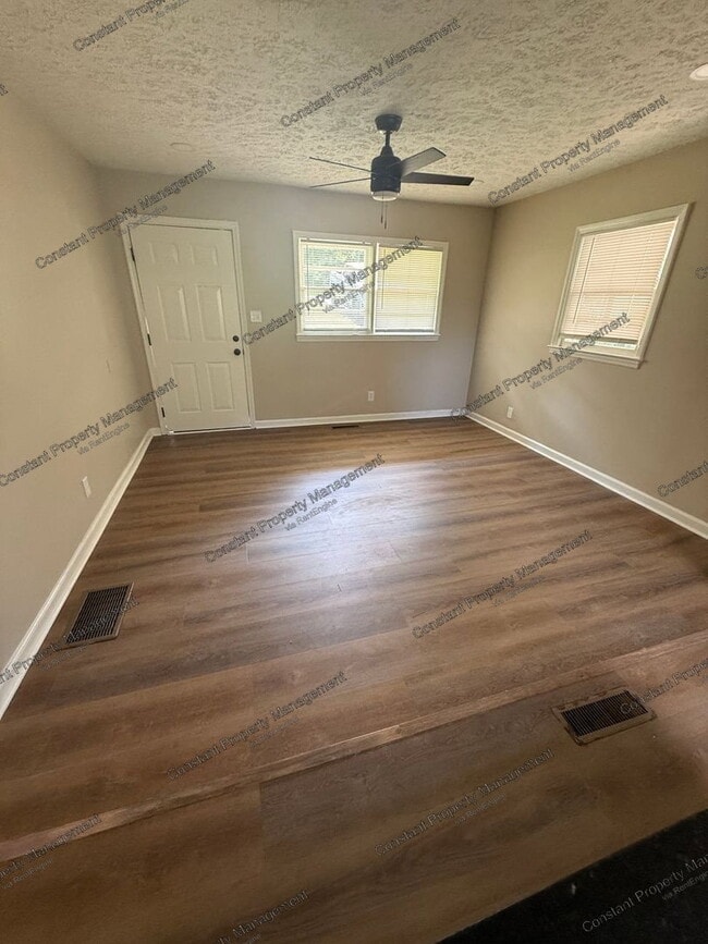 Photo - 2166 Ollie Dr