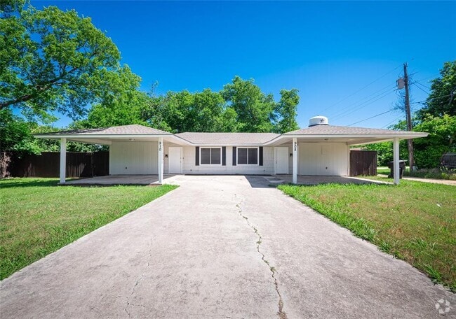 Building Photo - 908 W Lamar Ave Rental