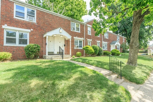 Nottingham Apartments in Hamilton, NJ