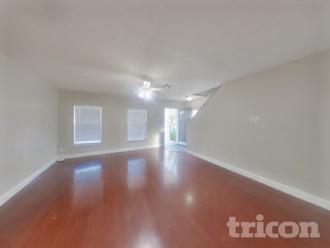 Photo - 1936 W Chestnut St