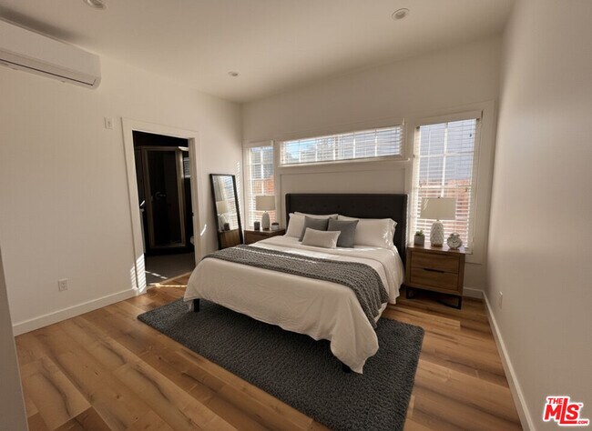 Photo - 1289 W 22nd St Unidad 1289