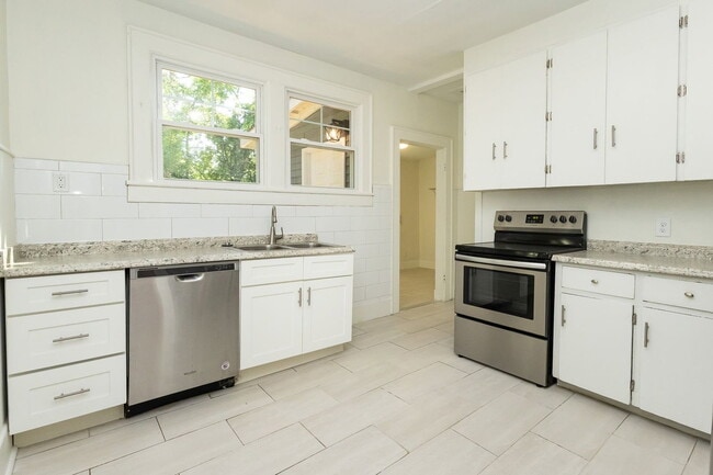 Photo - 1705 Bennett Ave