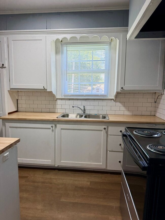 Photo - 101 E Merrick St Unit 101 E Merrick