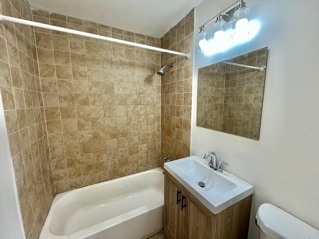 Photo - 5811 Rose Ave Unidad 9