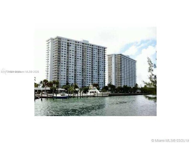 Building Photo - 300 Bayview Dr Unit 1516 Rental