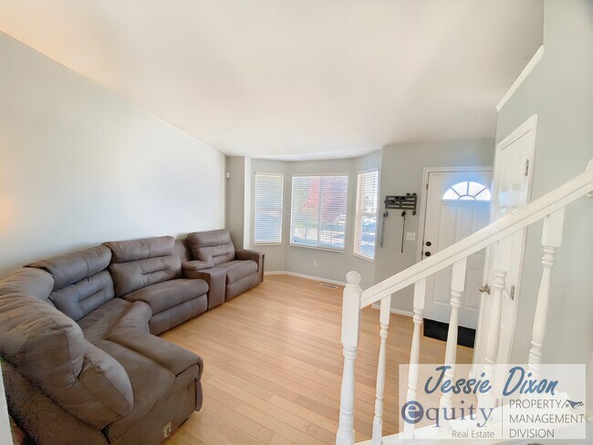 Photo - 2014 Jenny Ln.