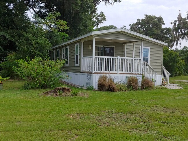 Photo - 2205 Martin Rd