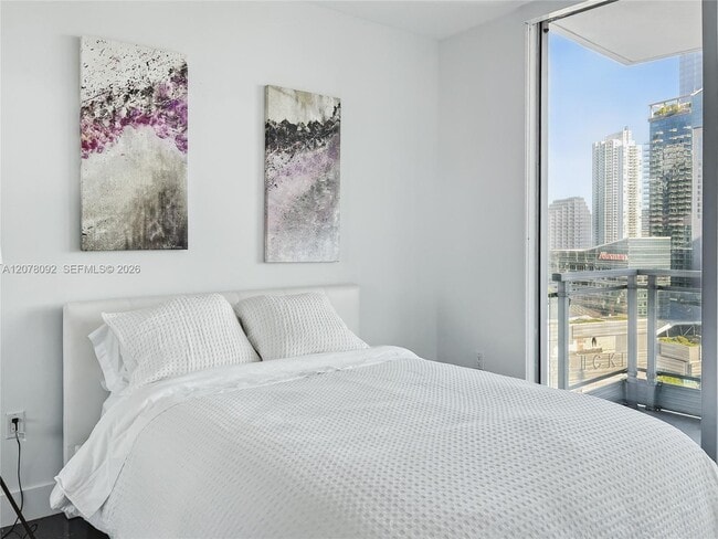 Photo - 92 SW 3rd St Unit 2602