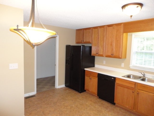 Photo - 205 Wood Green Dr