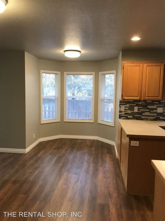 Photo - SE Bend 3 Bedroom, 2.5 Bath House, A/C, Gas Heat & Fireplace, Dbl Garage, Fenced Yard