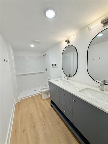 Photo - 211 Graves St