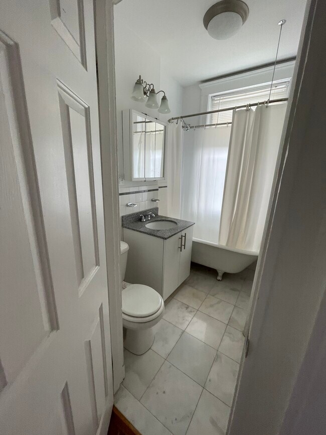 160 Ipswich St Unit 3