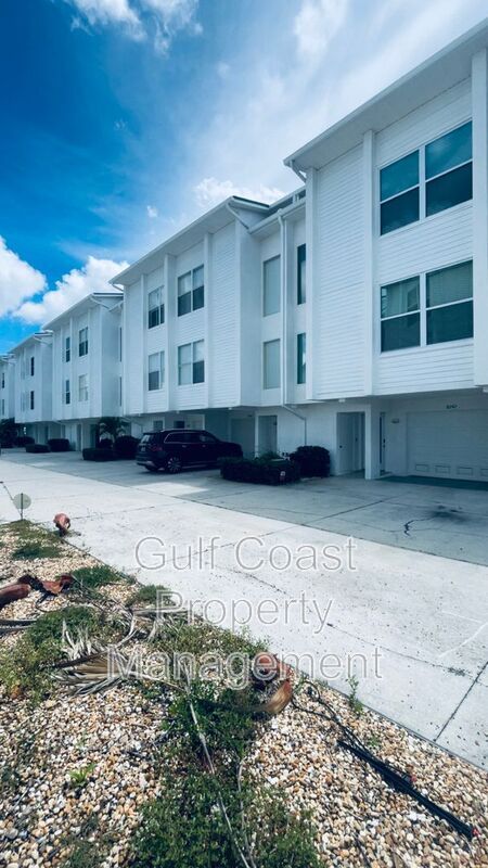 Building Photo - 8238 Harborside Cir Rental