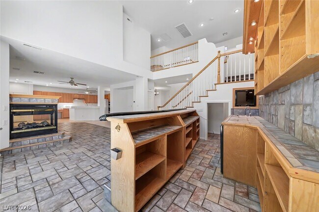 Photo - 2367 Thayer Ave