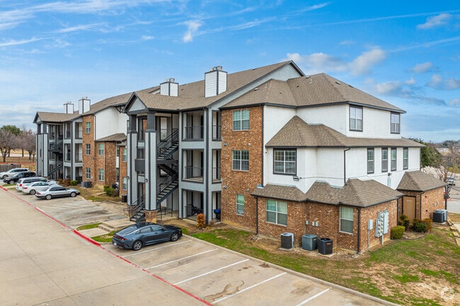 Building Photo - The Life at Westland Estates Rental