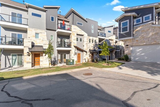 Photo - 7203 Bassett Ct