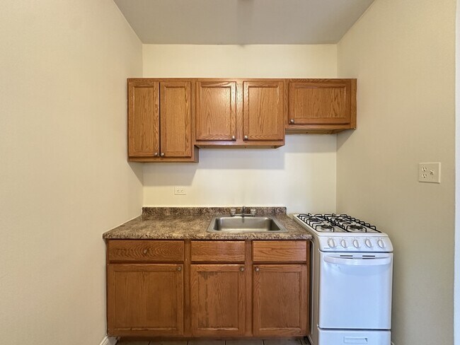 Photo - 4856 N Damen Ave Unidad 302
