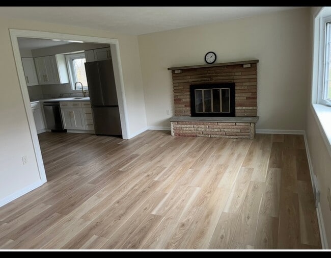 Photo - 101 Meadow St