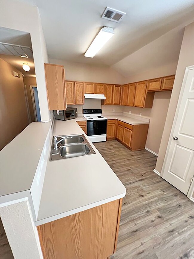 Photo - Great 3 Bdrm 2 Bath Home in North Denton Tx