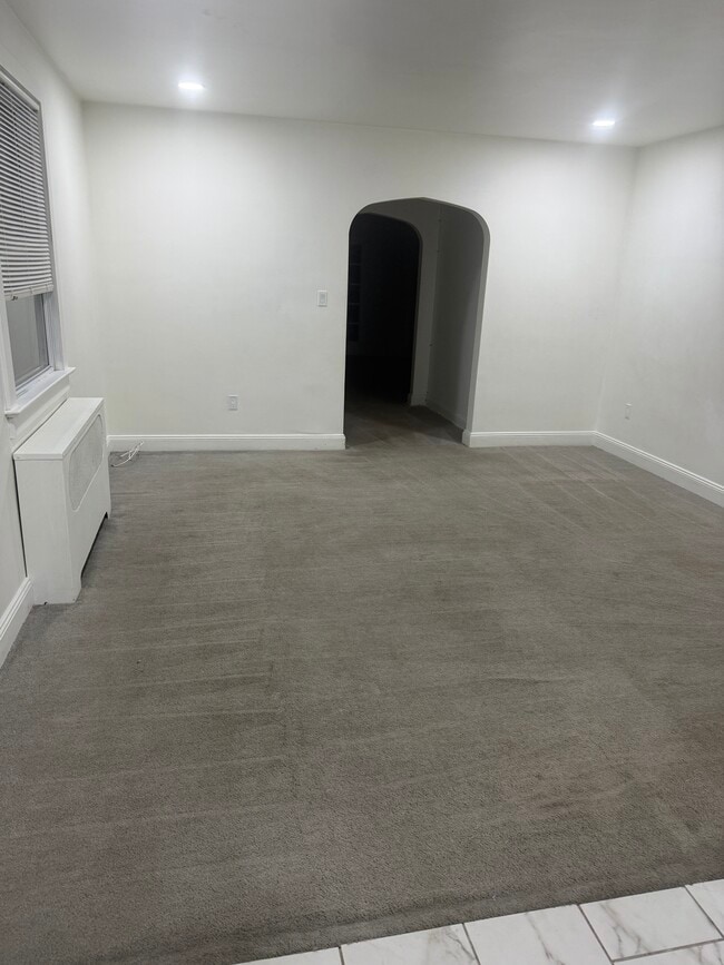 Photo - 245 Hayes St