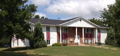 Photo - Colonial Apartments