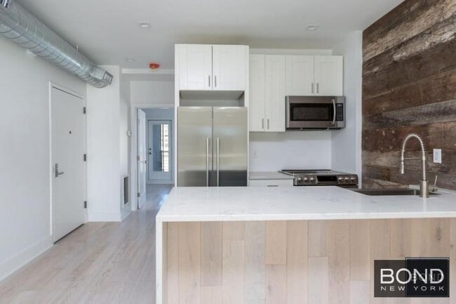 Photo - 2 bedroom in ASTORIA NY 11102