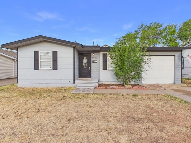 Photo - 4620 S Hayden St