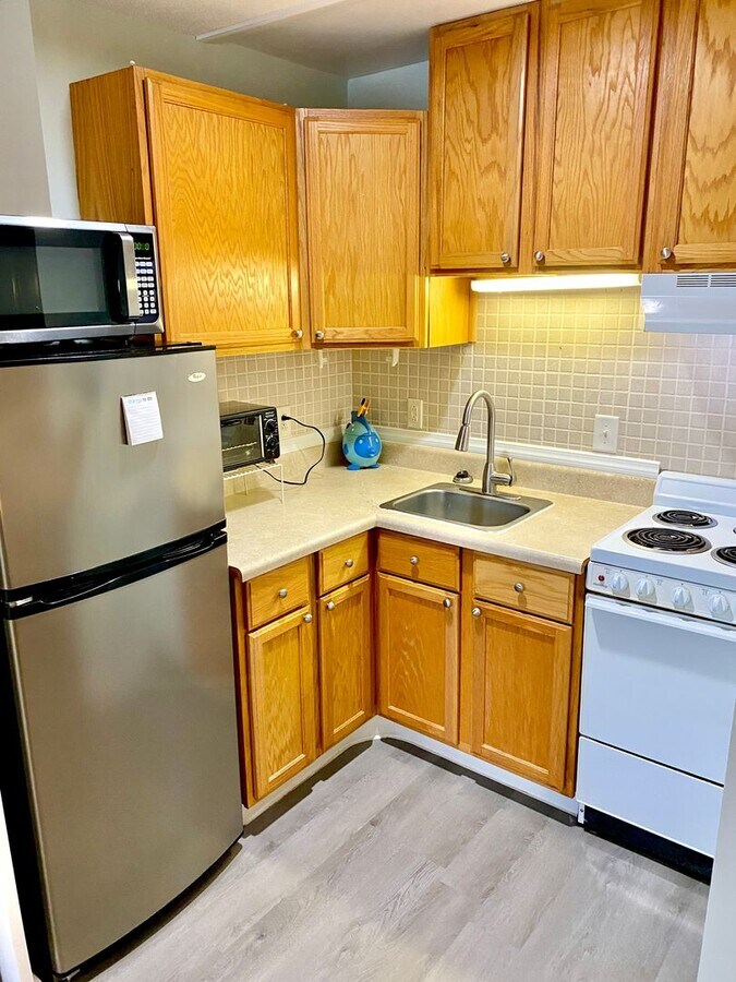 Photo - 1BR/1BA Condo with Utilities Included in F...
