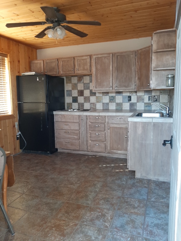 Photo - 1 Rainbow Ln