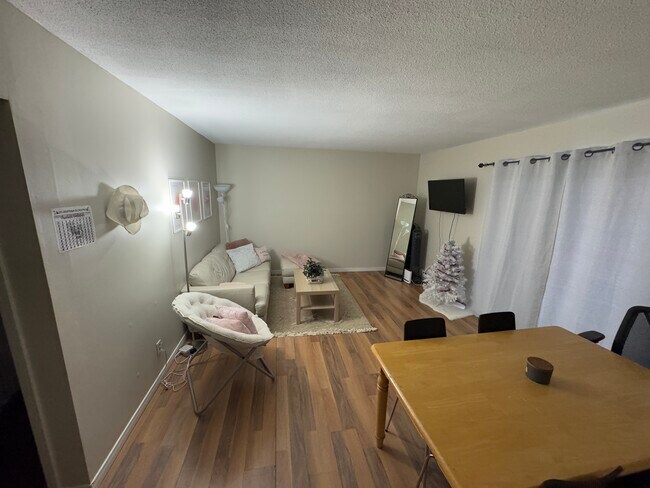 Photo - 217 Collingwood St Unit 2