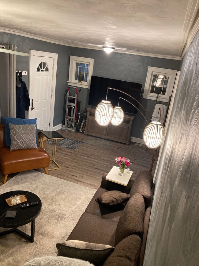 Photo - 5004 Euclid Ave