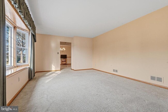 Photo - 6219 Groveland Rd