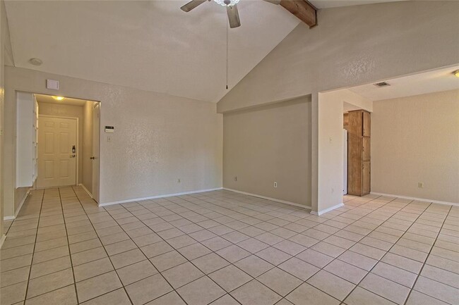 Photo - 914 Garden Meadow Dr