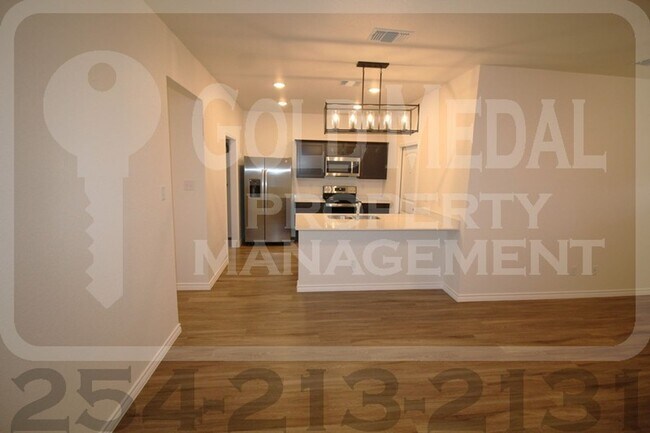 Photo - 5103-5105 Red Rose Crossing Unidad 5105