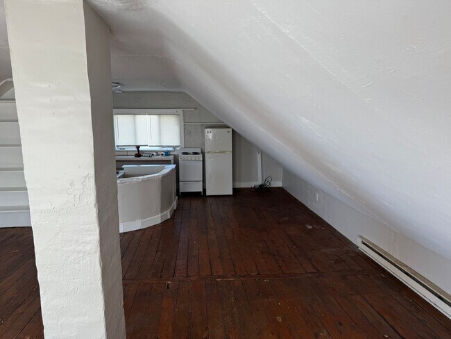 Photo - 46 Armstrong Ave Unidad #4