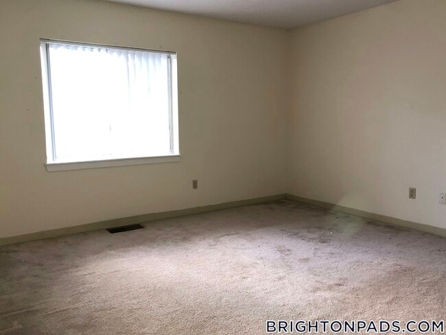 Photo - 148 N Beacon St Unit B2