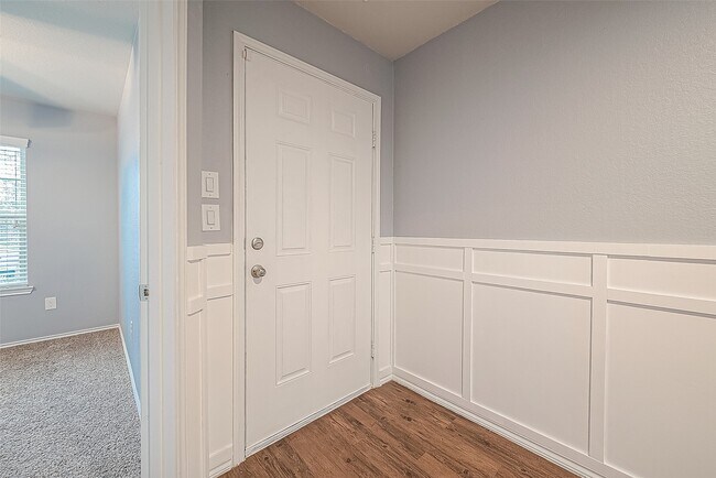 Photo - 14015 Lake Cres Dr