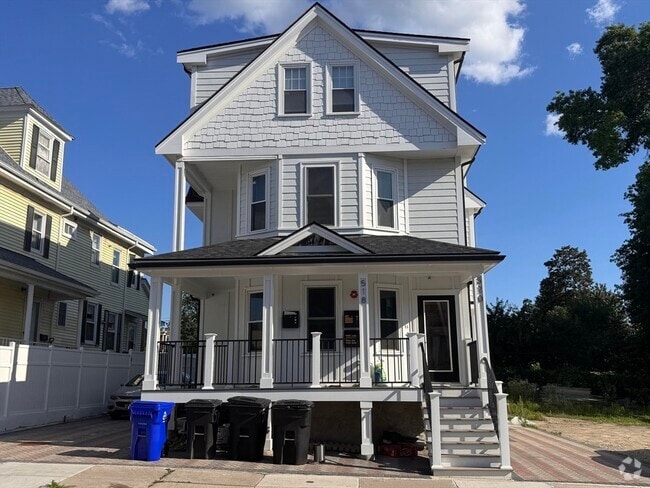 Building Photo - 518 Park St Unit B Rental