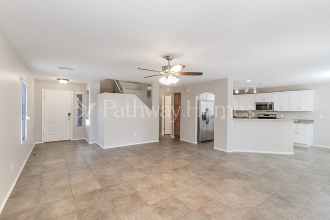 Photo - 31420 N Shale Dr