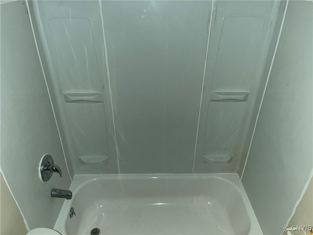 Photo - 618 State St