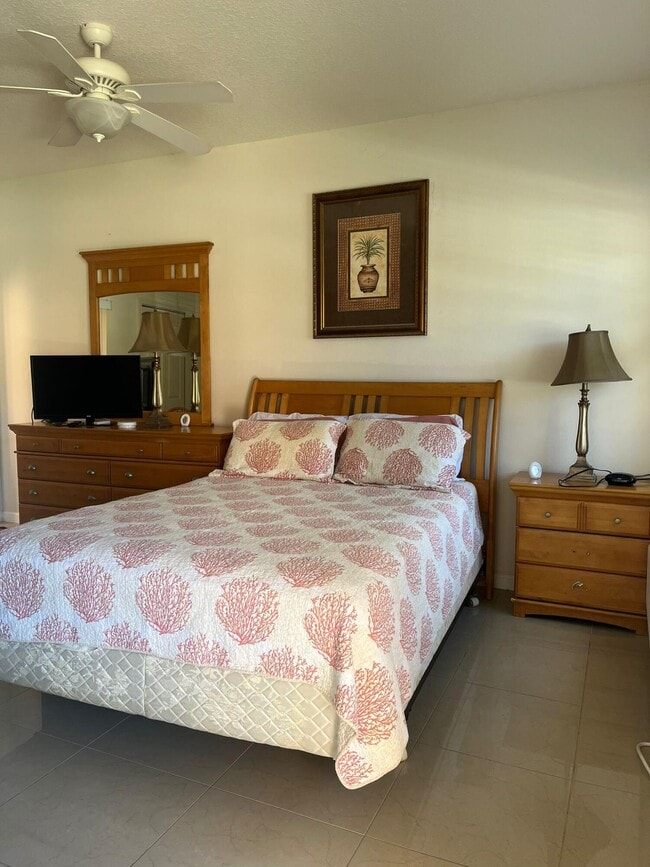 Building Photo - 9103 Sand Shot Way Unit B