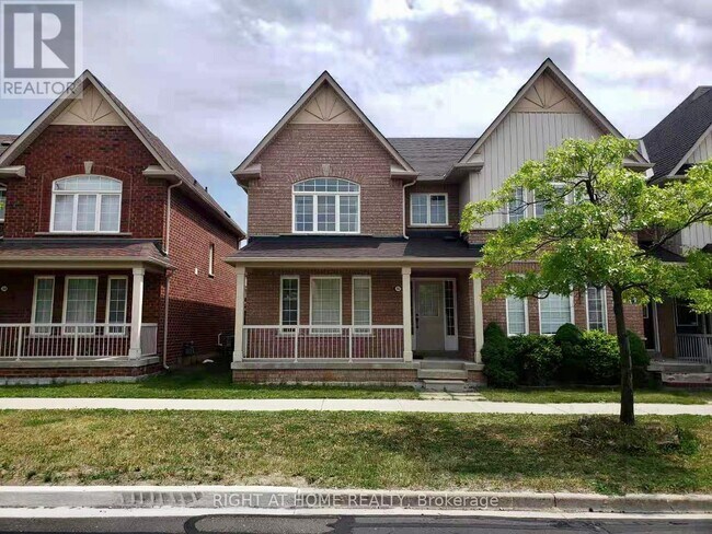 Photo - 753 Bur Oak Ave