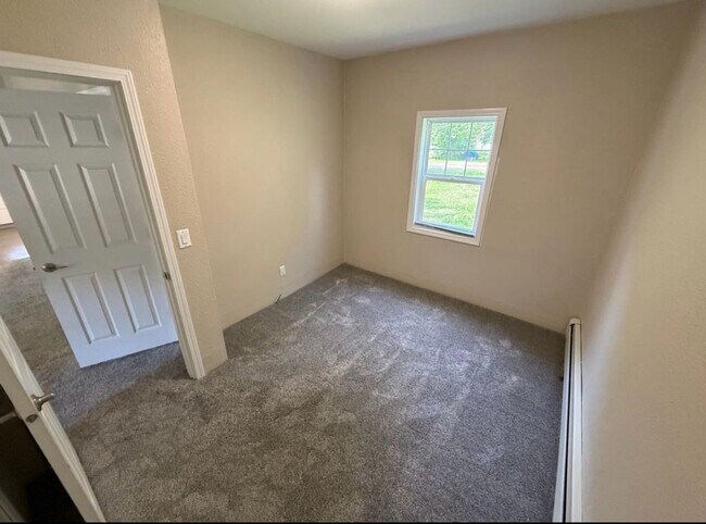 111 Markley Ave S