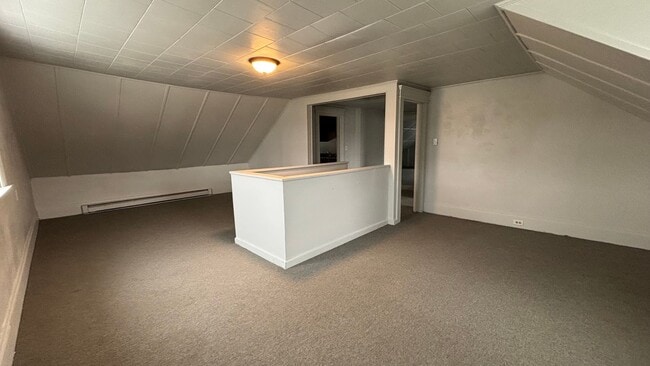 Photo - 46 Walnut St Unit 3rd FL