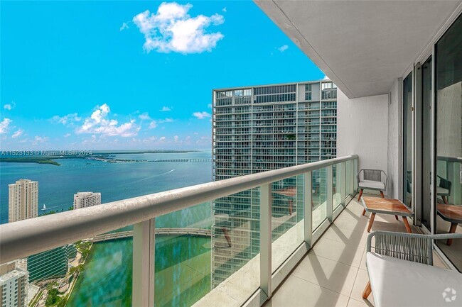 Building Photo - 465 Brickell Ave Rental