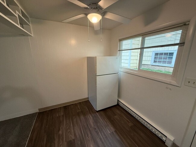Photo - 233 Kearney St S