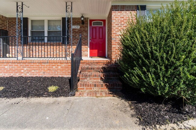 Photo - 1128 Grandy Ct