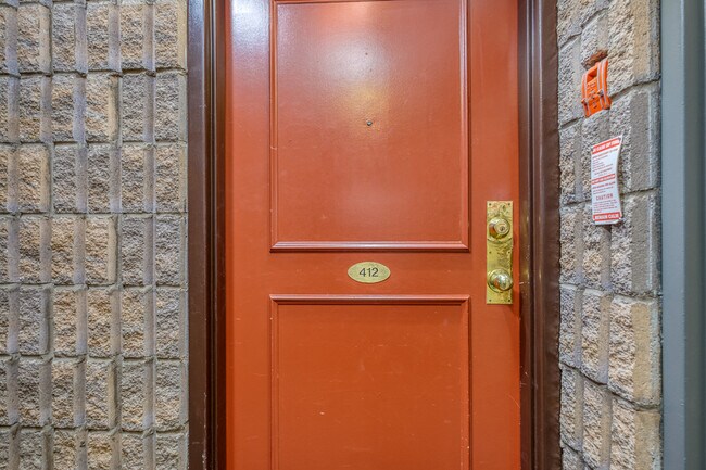 Photo - INCLUSIVE TWO BEDROOM APARTMENT STEPS FROM WHITEOAKS MALL Unit 412