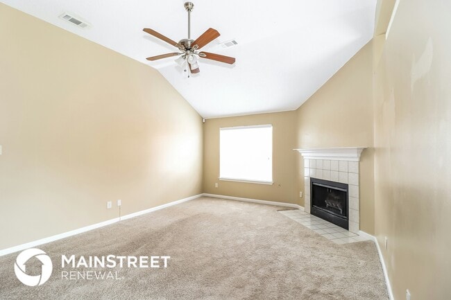 3836 Clarion Dr